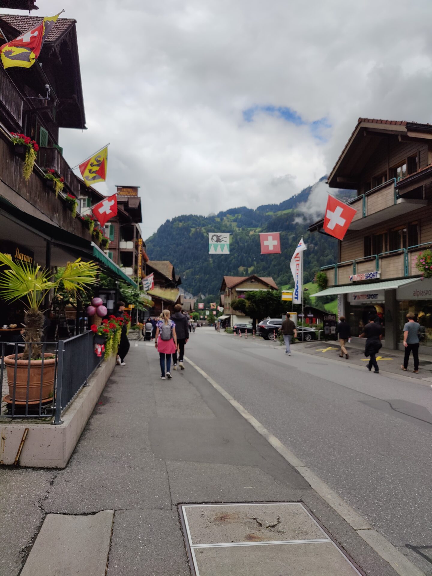 Cozy Swiss Village Lauterbrunnen
